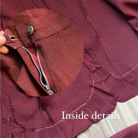 Rare Vintage 1940s maroon red suit, set skirt and jacket with black appliqués - Picture 5 of 10
